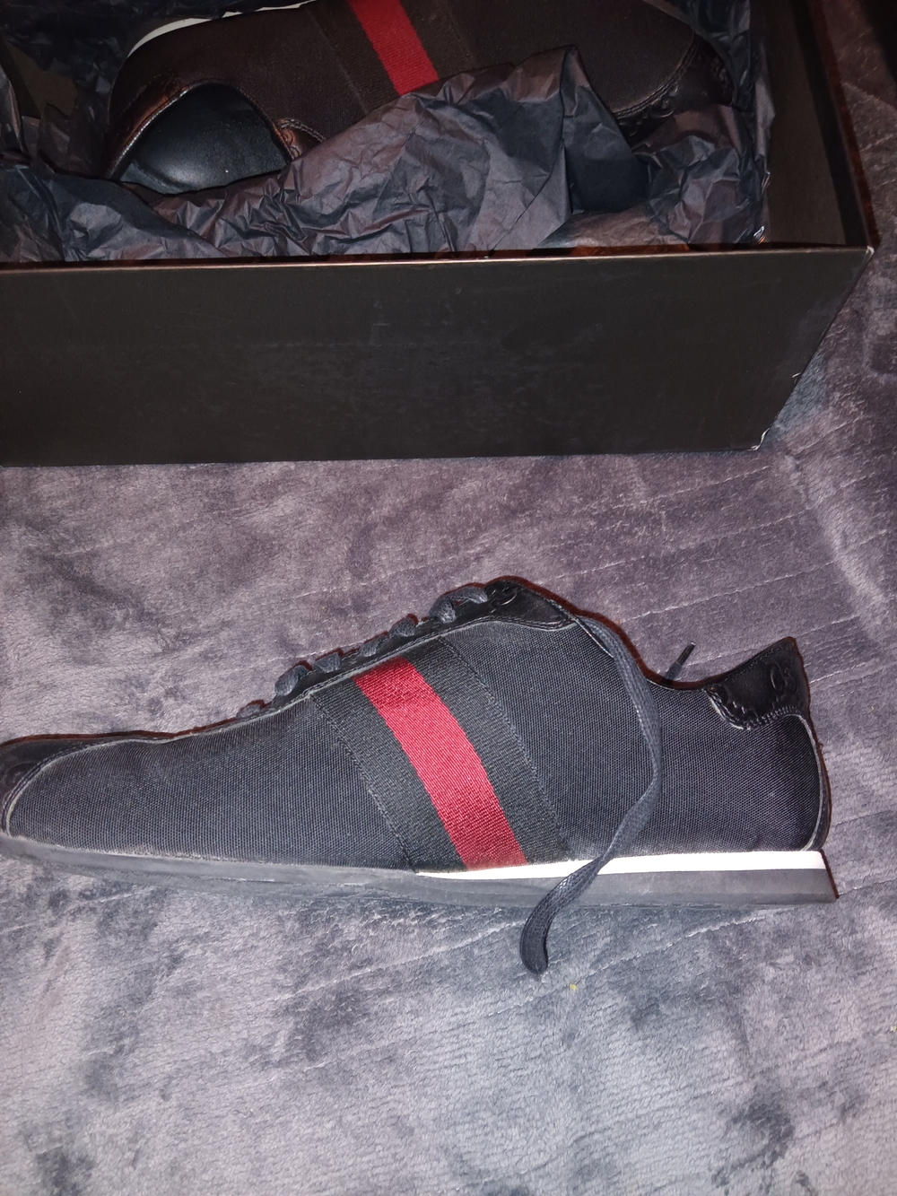 Gucci Black Sneakers with Red Web Stripe - Picture 4 of 5